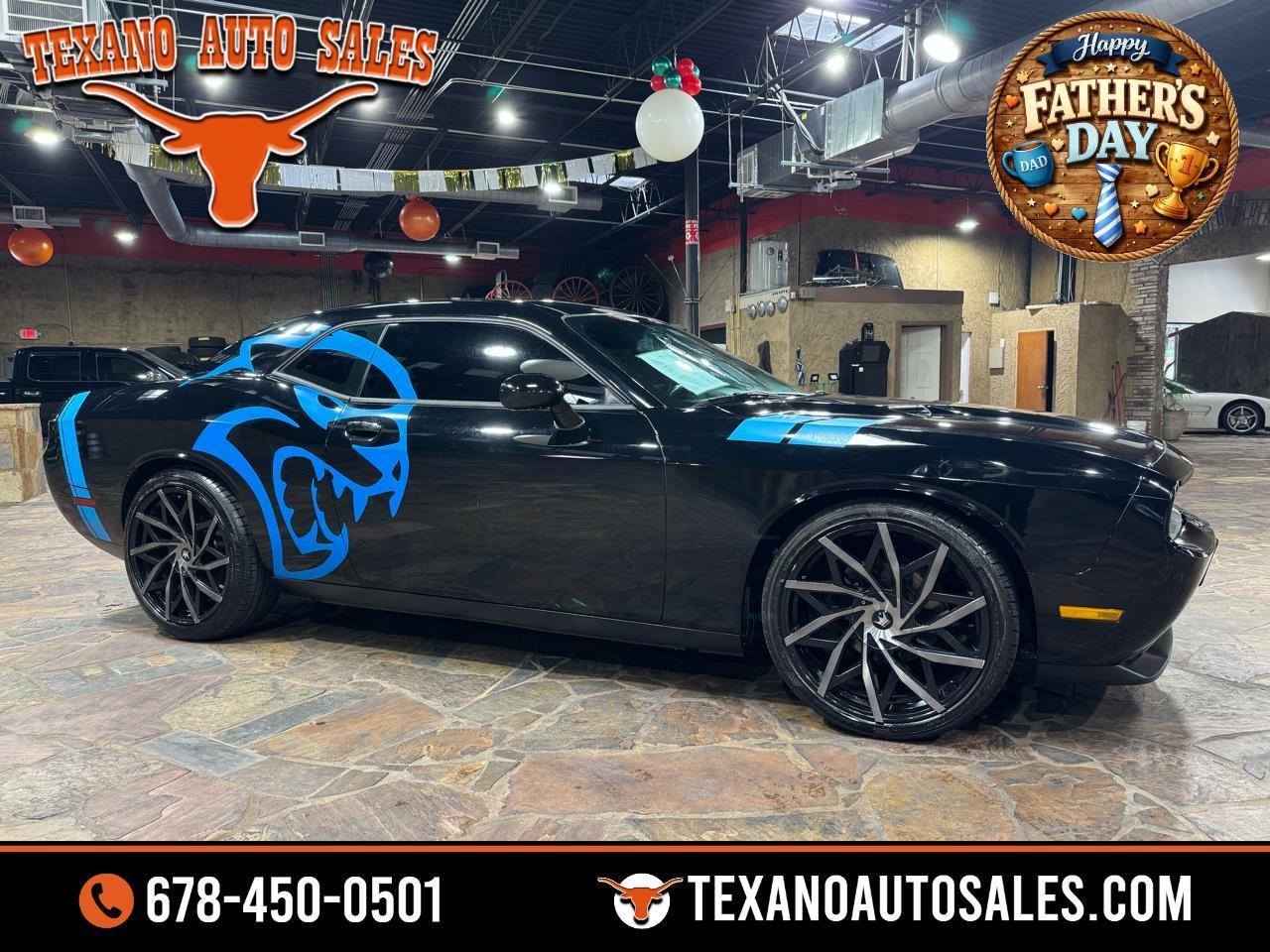 2012 Dodge Challenger SXT's photo