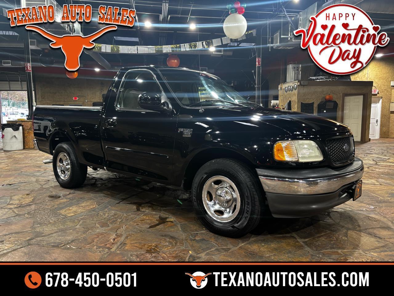 2002 Ford F-150 2WD Reg Cab 126" XLT