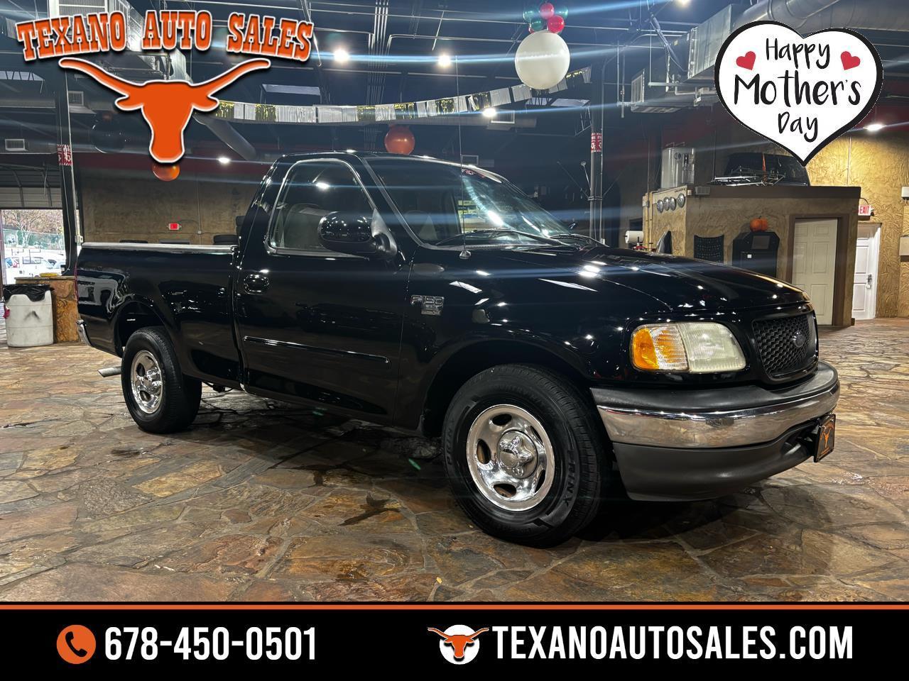 Ford F-150 2WD Reg Cab 126" XLT 2002