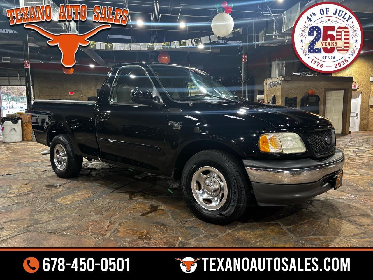 Ford F-150 2WD Reg Cab 126" XLT 2002
