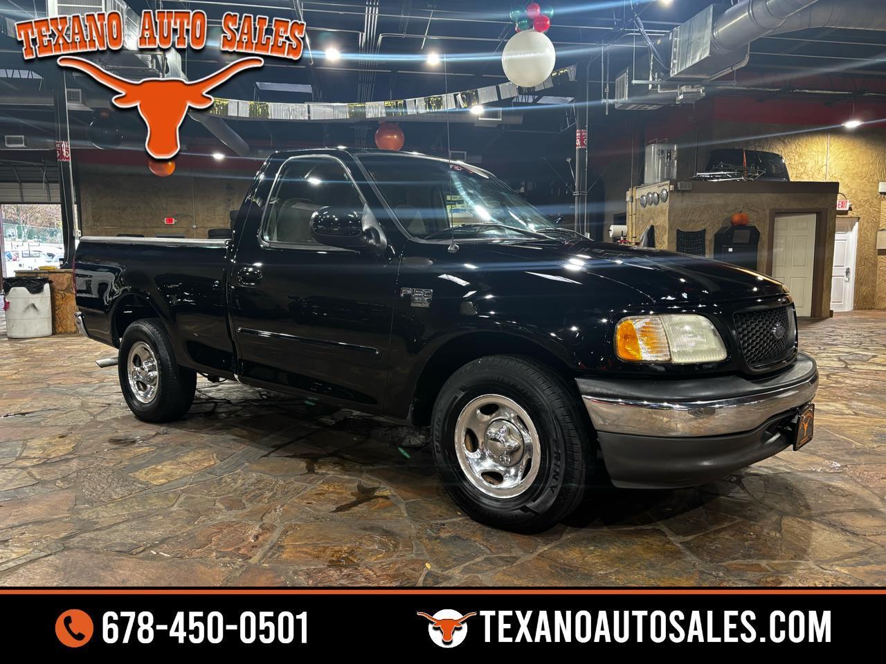 2002 Ford F-150 2WD Reg Cab 126" XLT