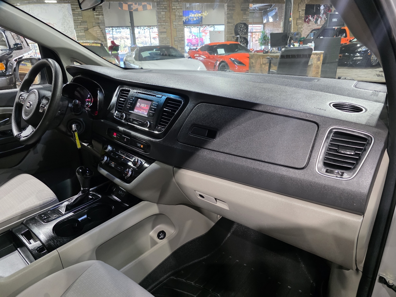 Kia Sedona 4dr Wgn LX 2016