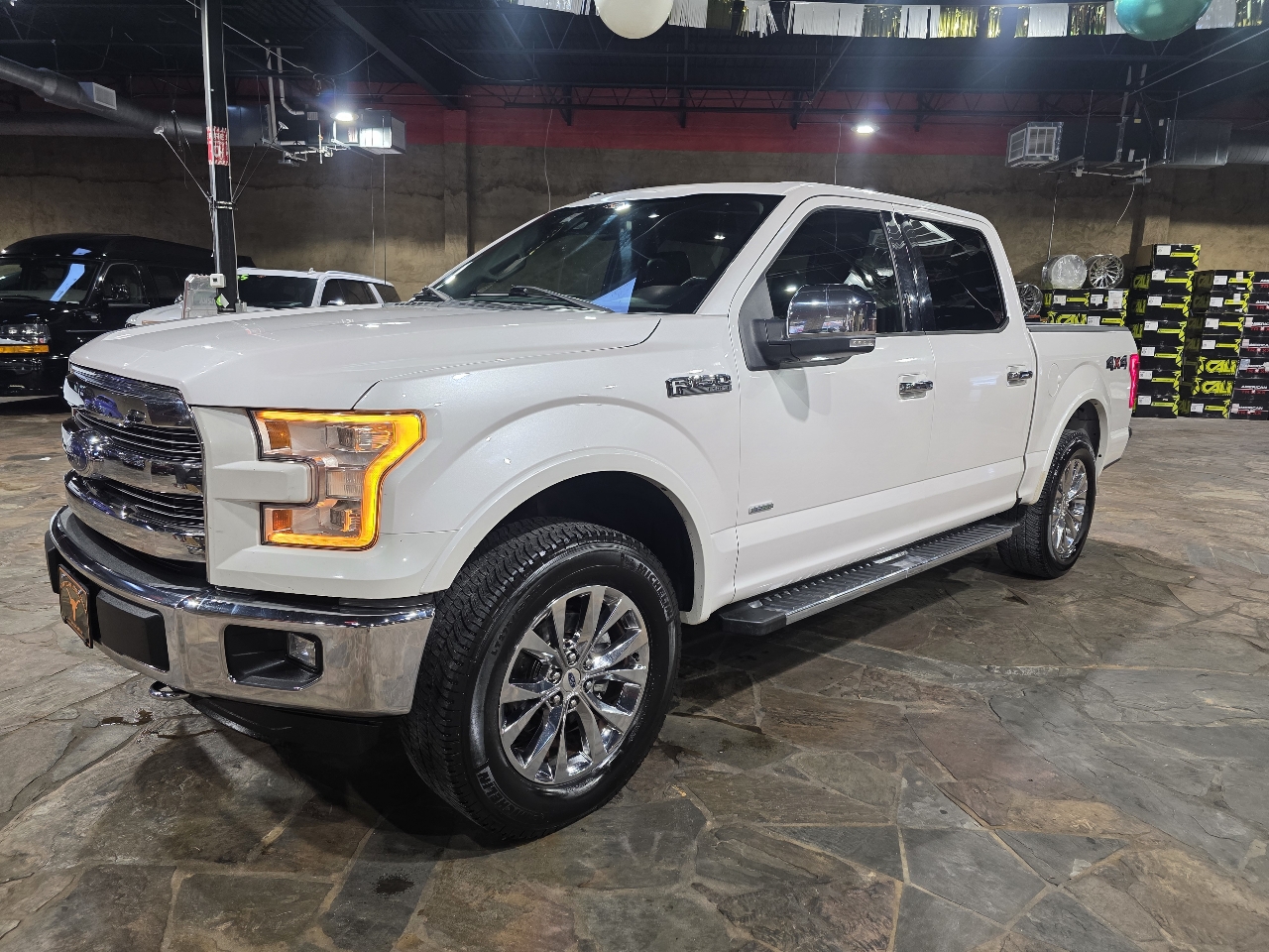 Ford F-150 4WD SuperCab 145" Lariat 2016