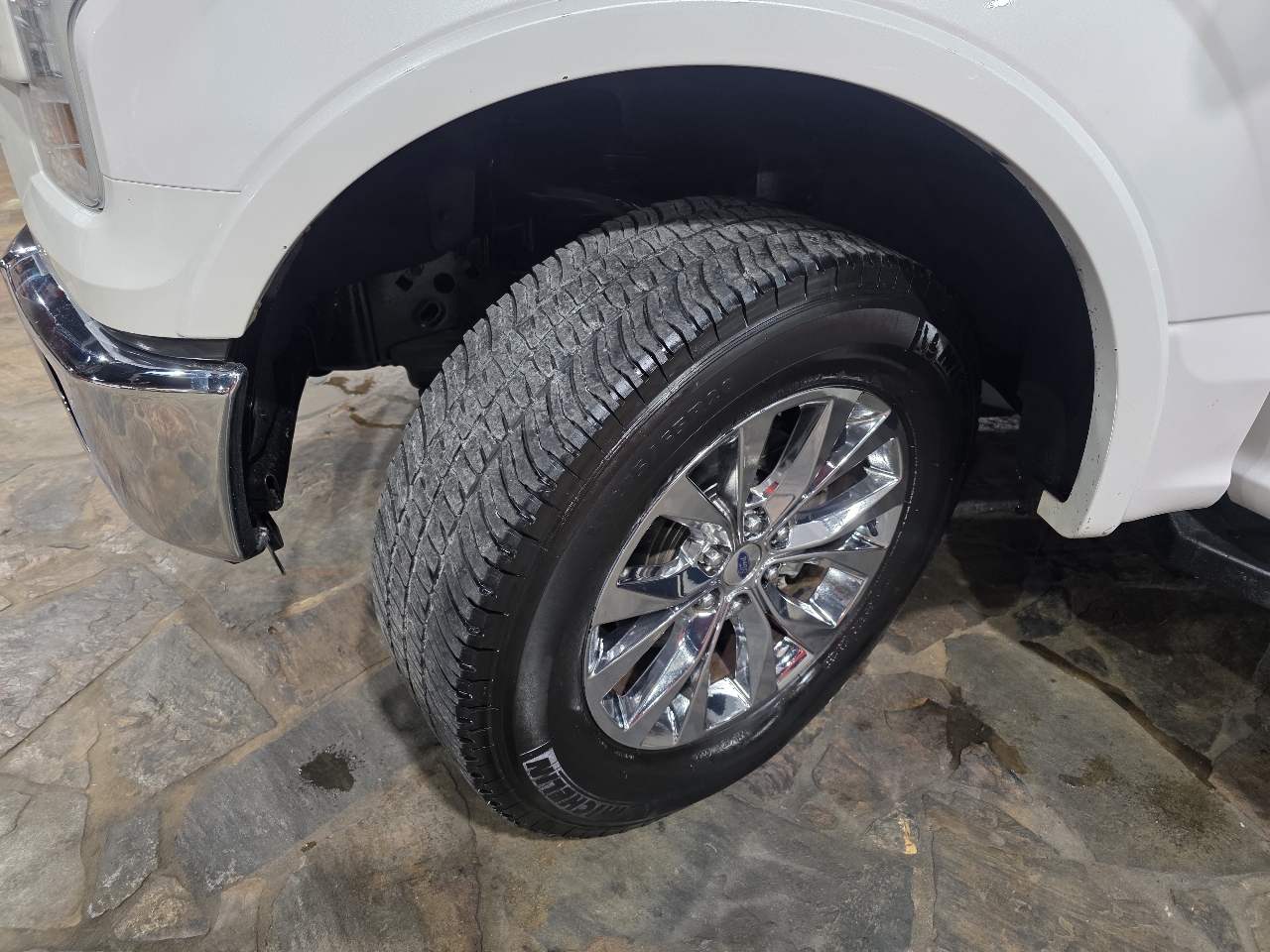 Ford F-150 4WD SuperCab 145" Lariat 2016