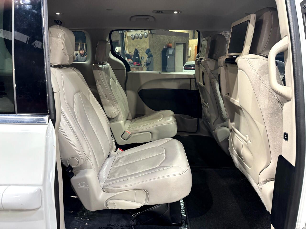 Chrysler Pacifica Touring-L Plus FWD 2017