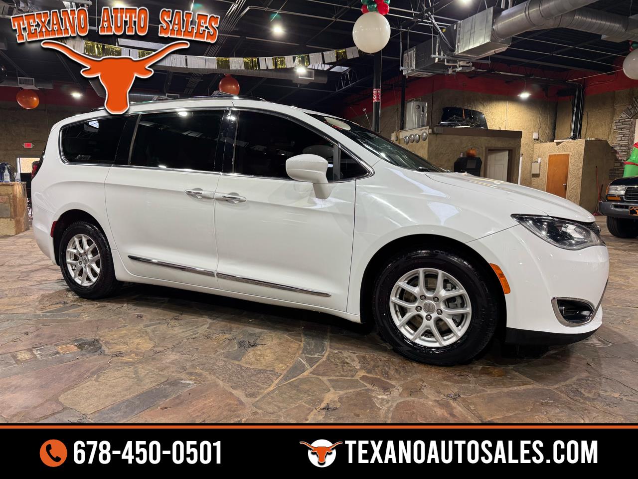 Chrysler Pacifica Touring-L Plus FWD 2017