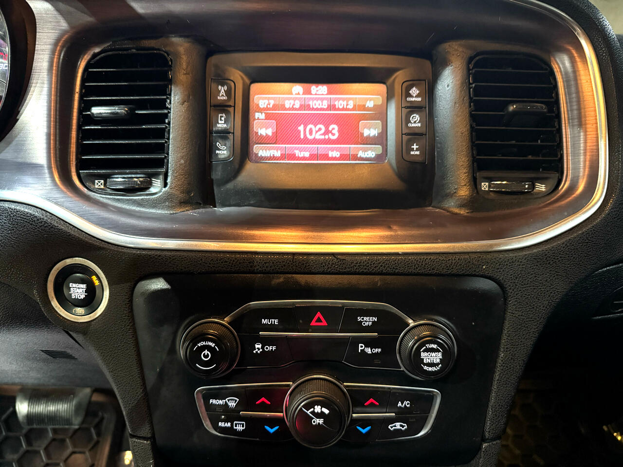 Dodge Charger SE RWD 2017