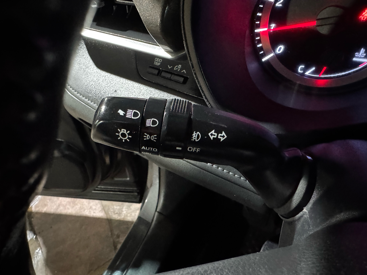 Toyota Highlander LE FWD (Natl) 2022