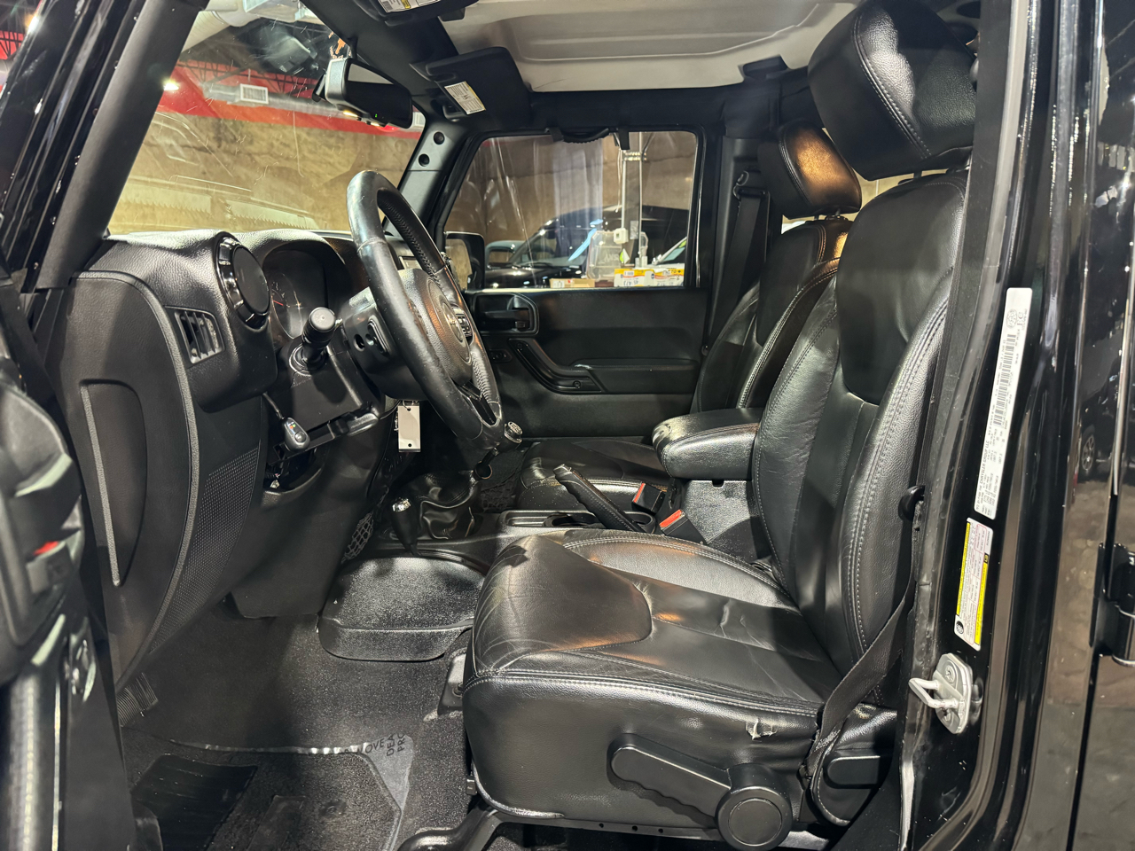 Jeep Wrangler Unlimited 4WD 4dr Sahara 2014