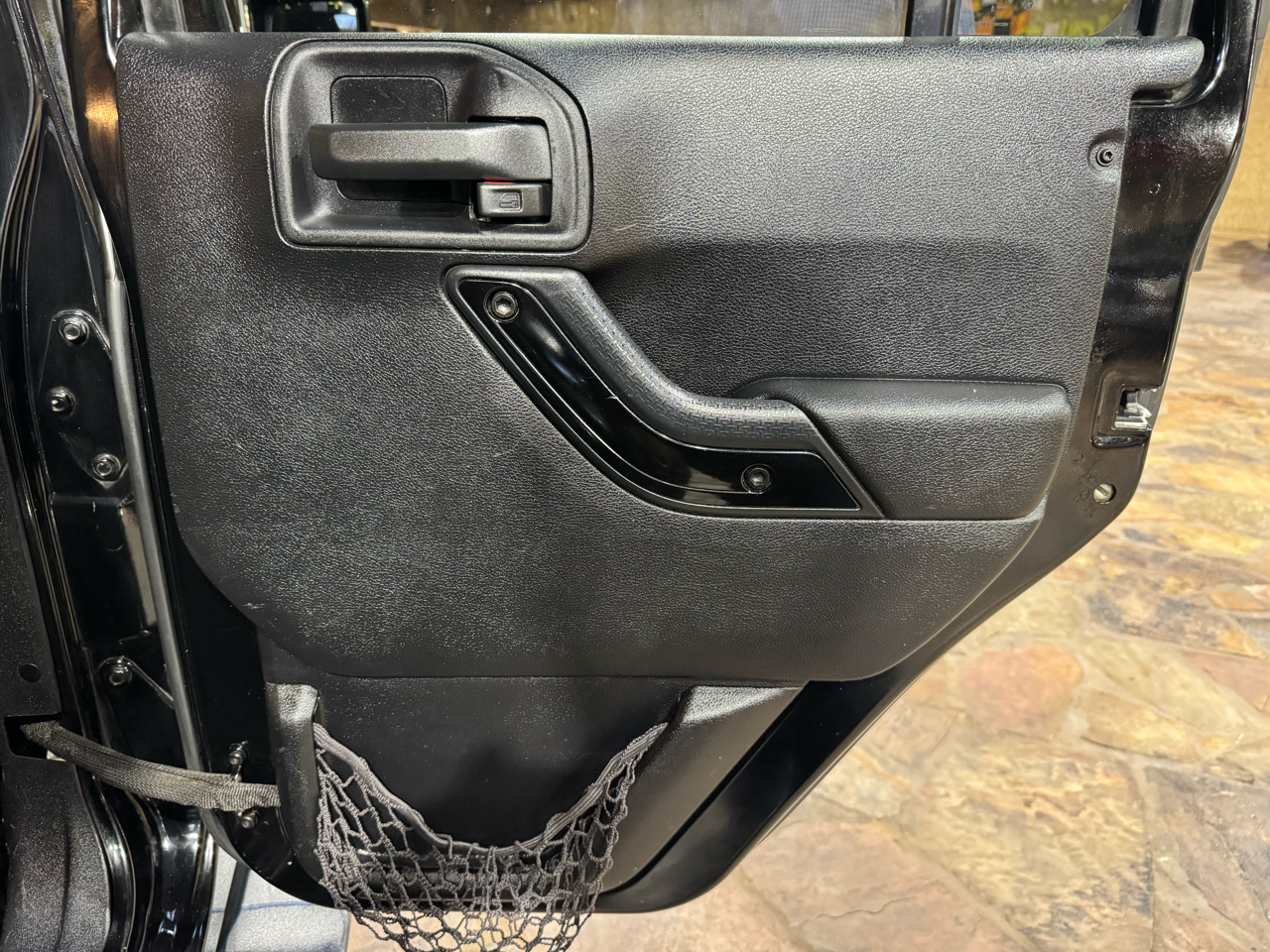 Jeep Wrangler Unlimited 4WD 4dr Sahara 2014