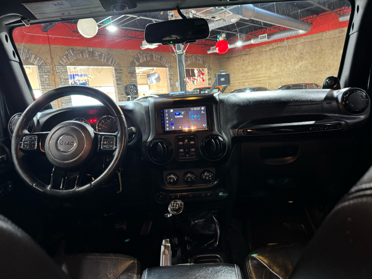 Jeep Wrangler Unlimited 4WD 4dr Sahara 2014