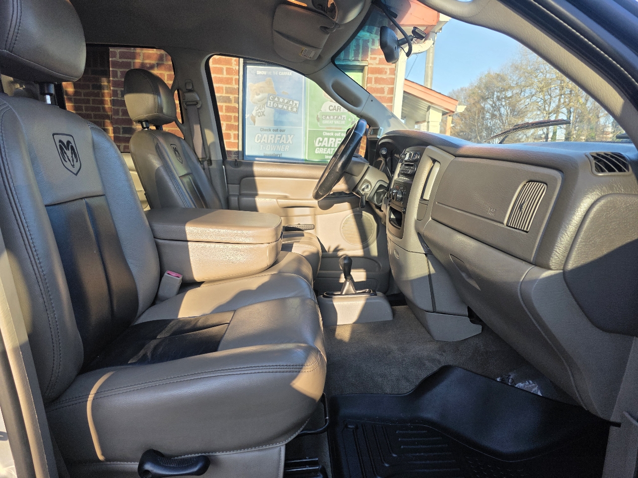 Dodge Ram 3500 4dr Quad Cab 160.5" WB DRW 4WD SLT 2005