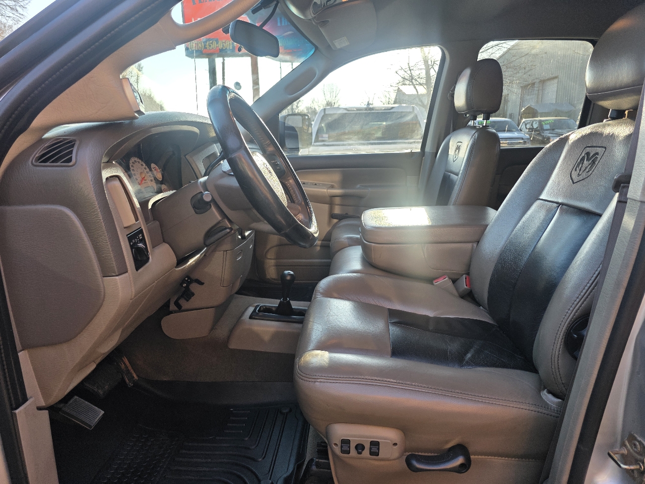 Dodge Ram 3500 4dr Quad Cab 160.5" WB DRW 4WD SLT 2005