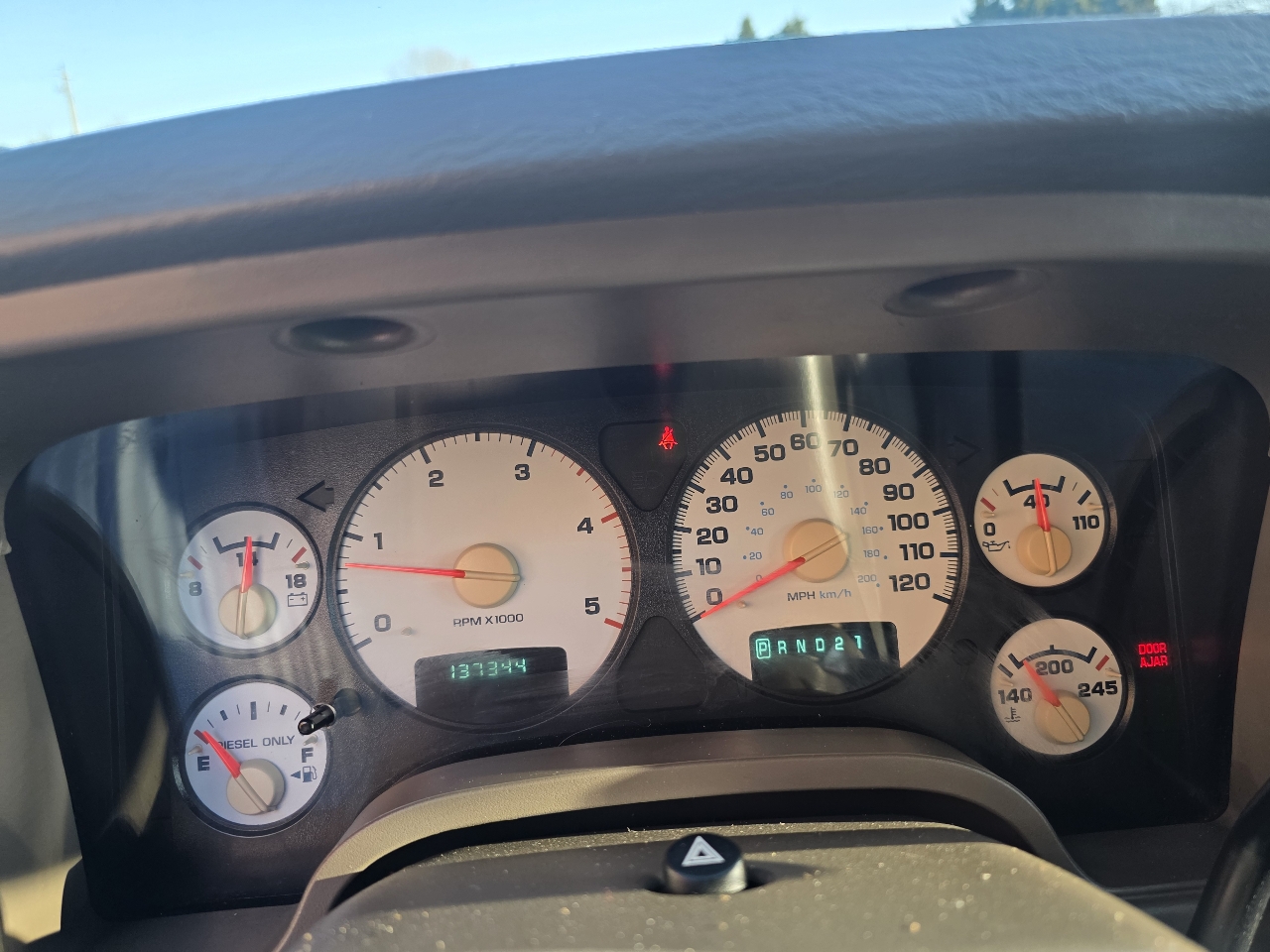 Dodge Ram 3500 4dr Quad Cab 160.5" WB DRW 4WD SLT 2005