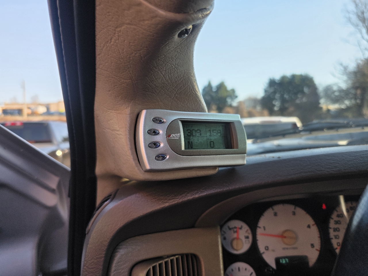 Dodge Ram 3500 4dr Quad Cab 160.5" WB DRW 4WD SLT 2005