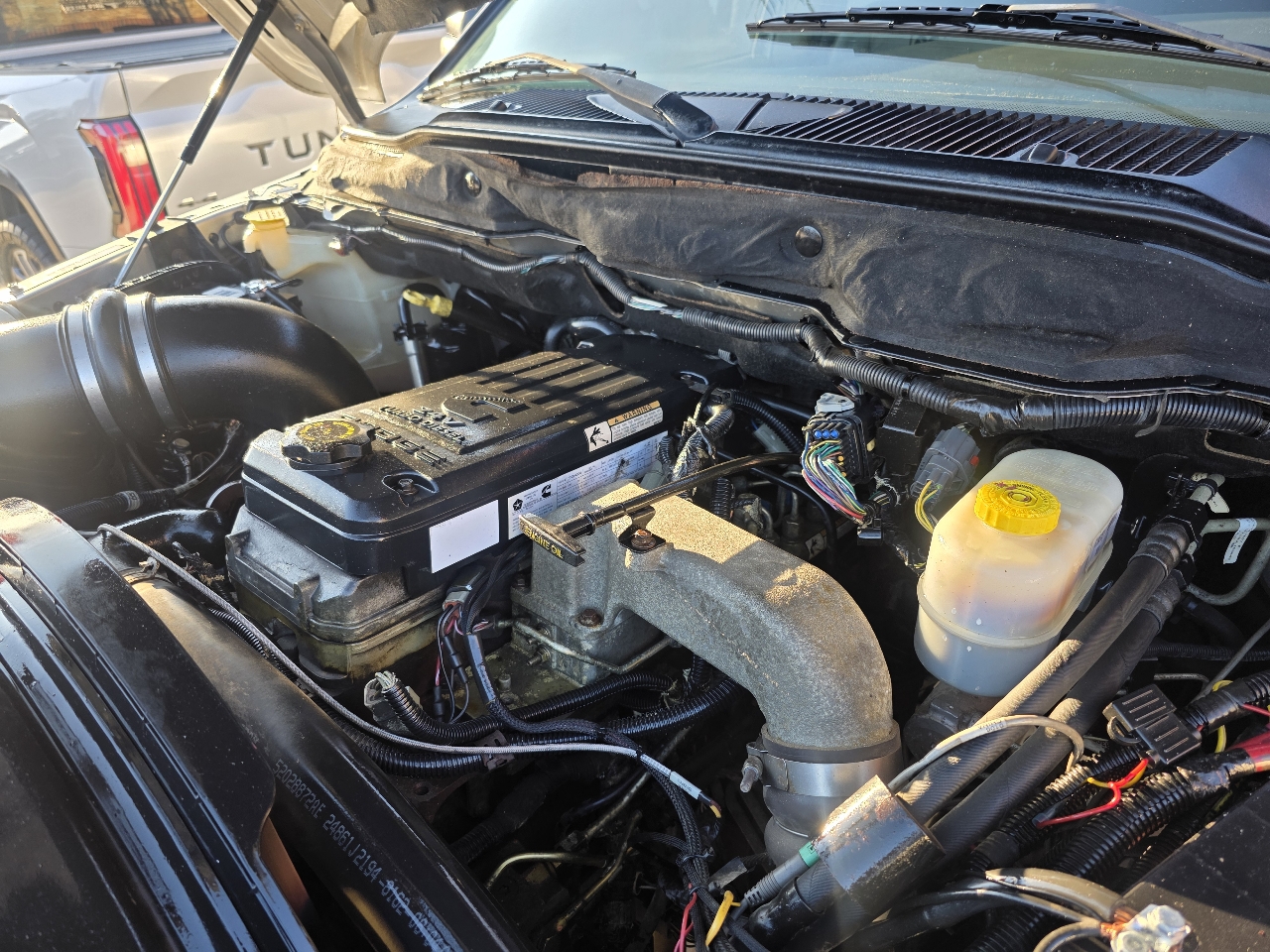 Dodge Ram 3500 4dr Quad Cab 160.5" WB DRW 4WD SLT 2005