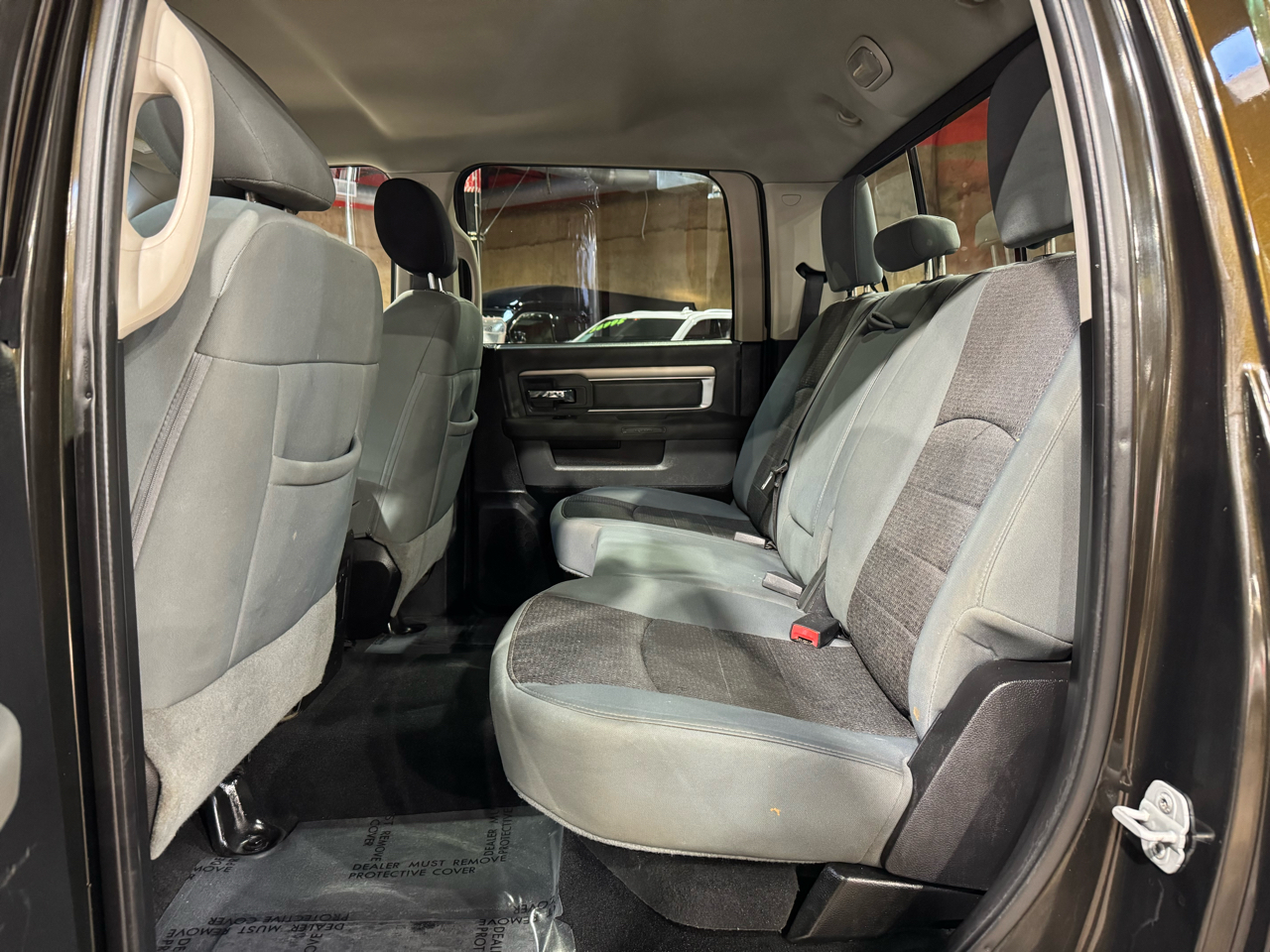 RAM 1500 2WD Crew Cab 140.5" Lone Star 2013