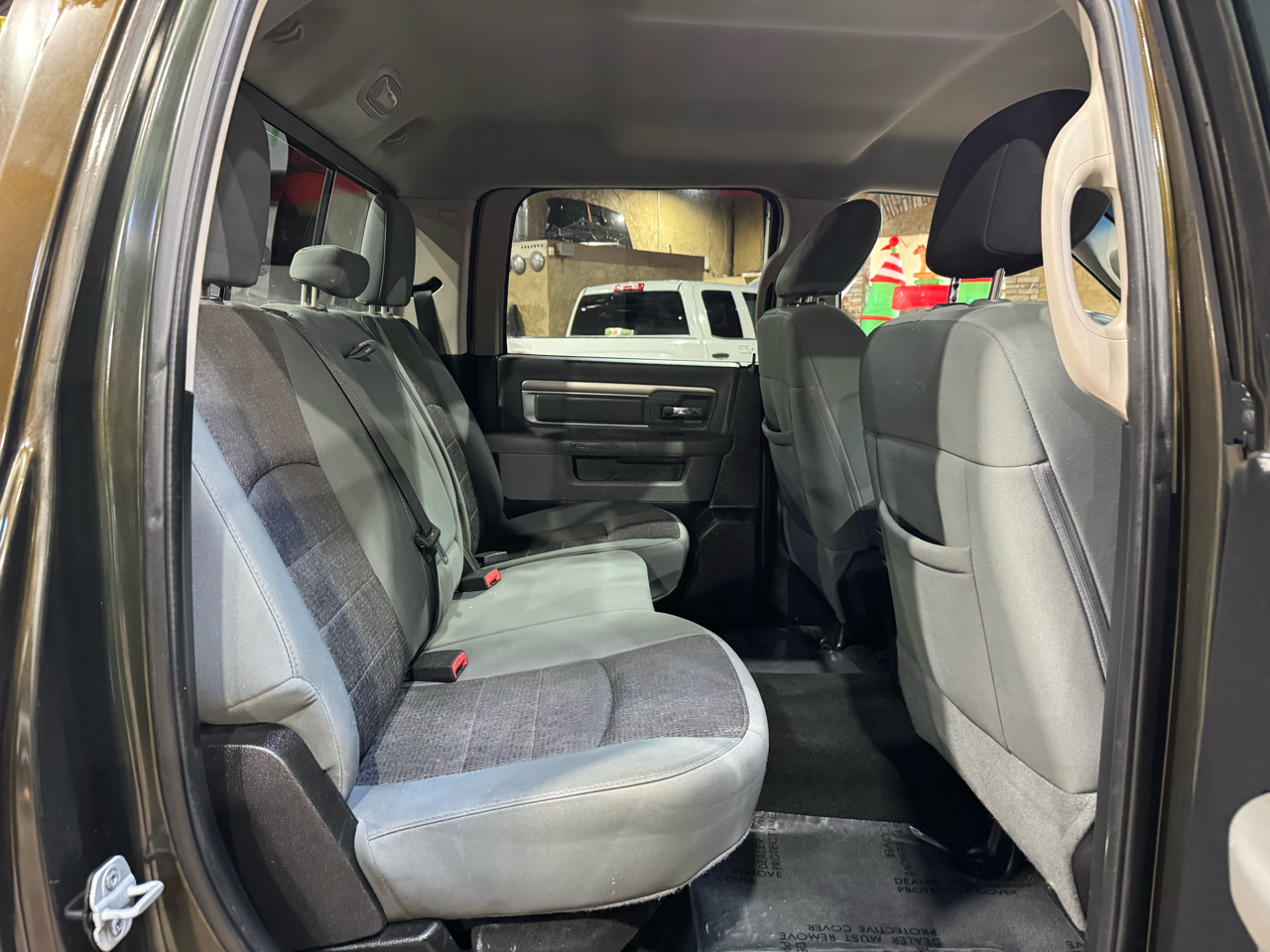 RAM 1500 2WD Crew Cab 140.5" Lone Star 2013