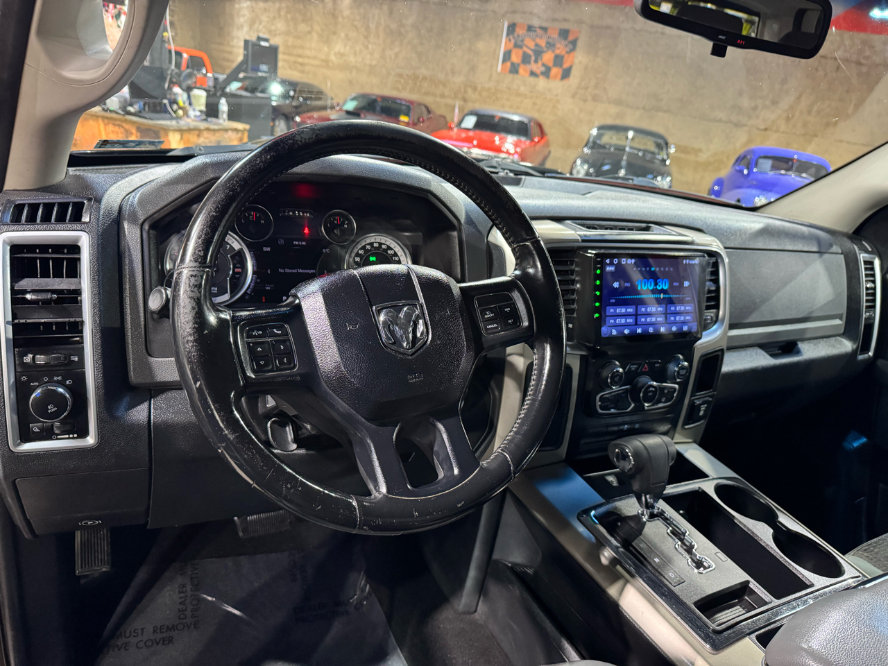 RAM 1500 2WD Crew Cab 140.5" Lone Star 2013