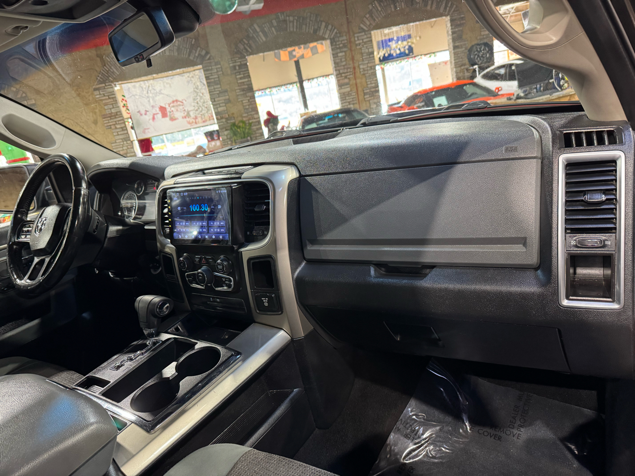 RAM 1500 2WD Crew Cab 140.5" Lone Star 2013
