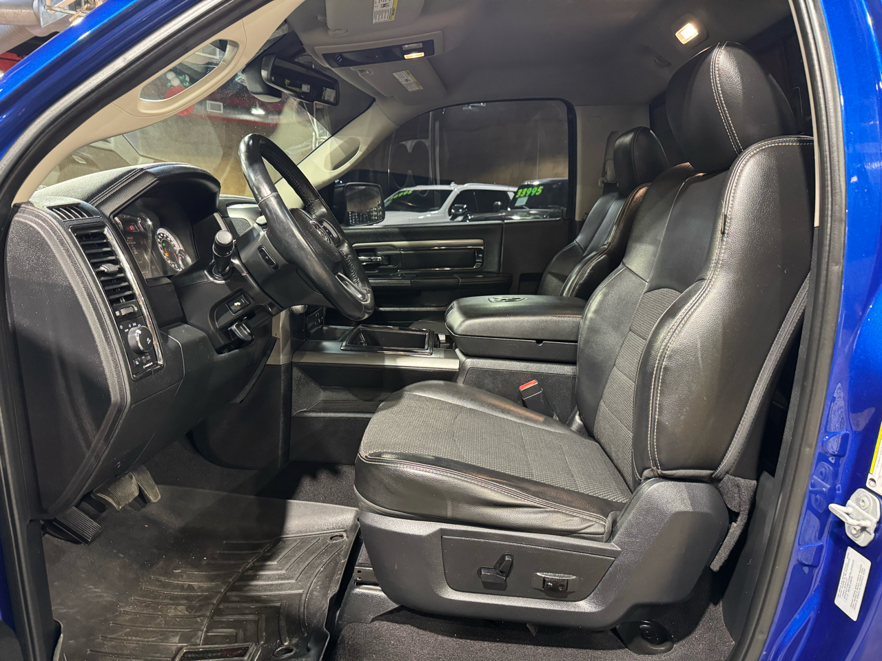 RAM 1500 2WD Reg Cab 120.5" Sport 2015