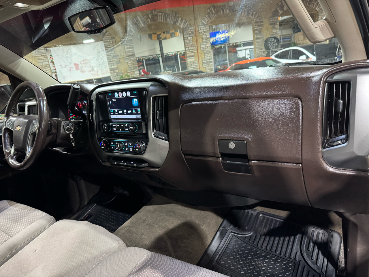 Chevrolet Silverado 1500 2WD Crew Cab 143.5" LT w/1LT 2016