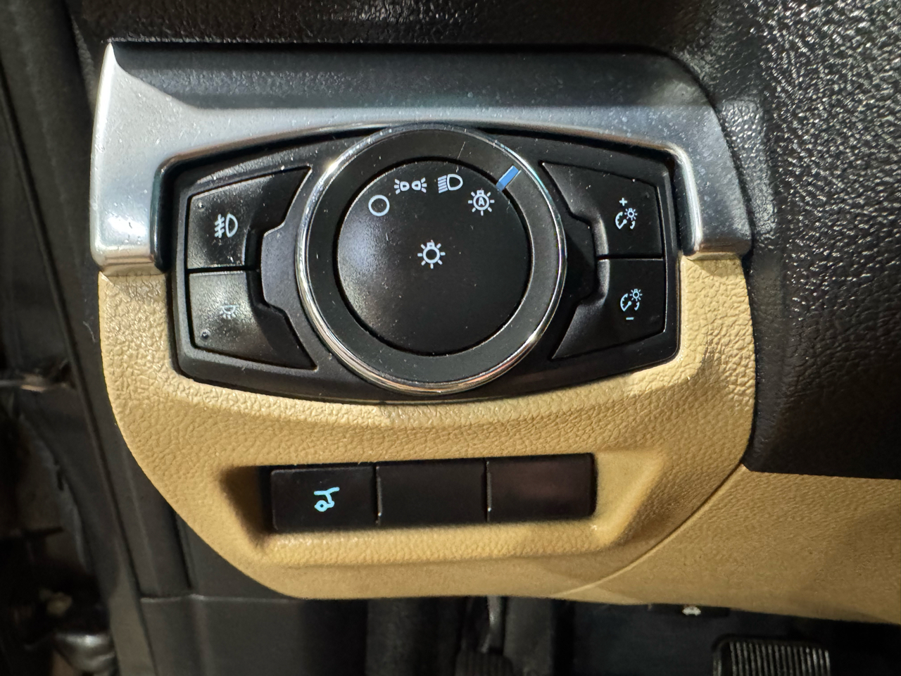 Ford Explorer FWD 4dr Limited 2016