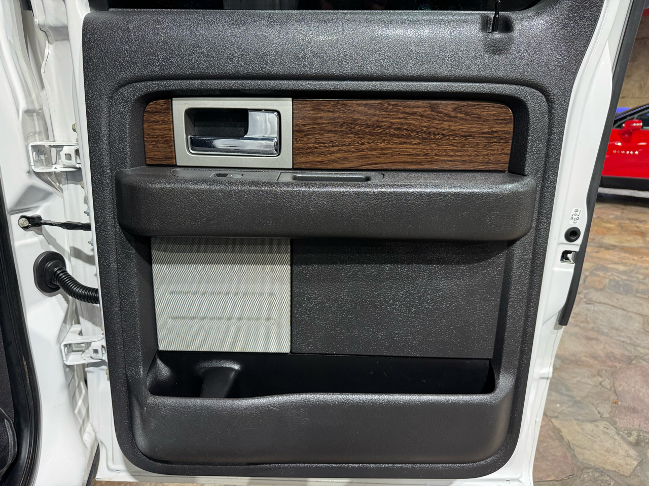 Ford F-150 4WD SuperCrew 145" Lariat 2014