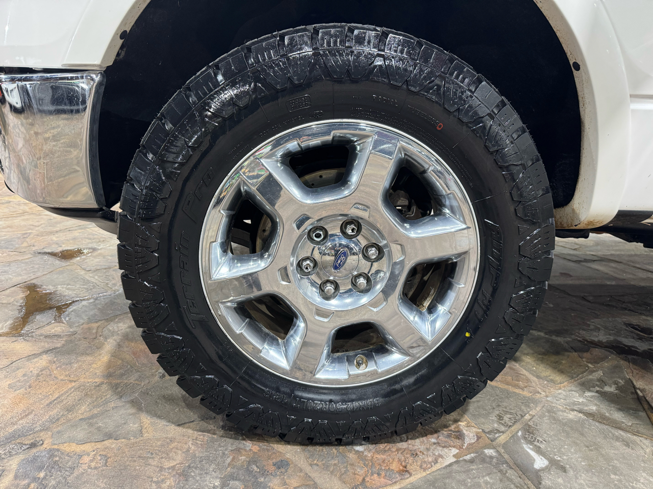 Ford F-150 4WD SuperCrew 145" Lariat 2014