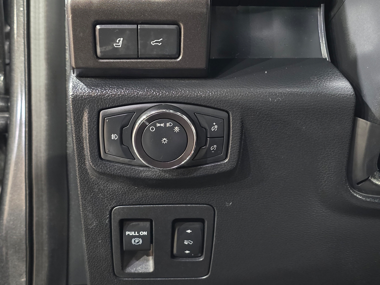 Ford Expedition 2WD 4dr Limited 2019