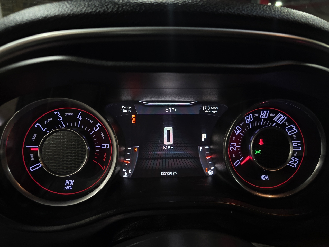 Dodge Challenger 2dr Cpe SXT 2015