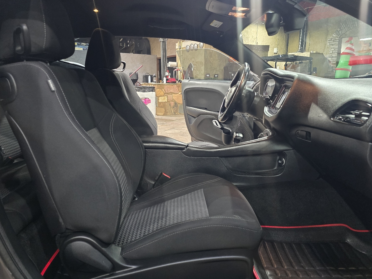 Dodge Challenger 2dr Cpe SXT 2015