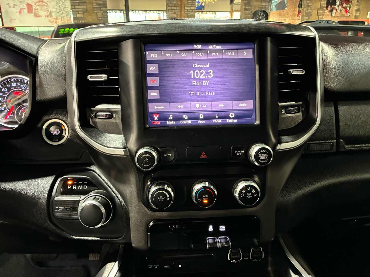 RAM 1500 Big Horn/Lone Star 4x2 Crew Cab 5'7" Box 2019