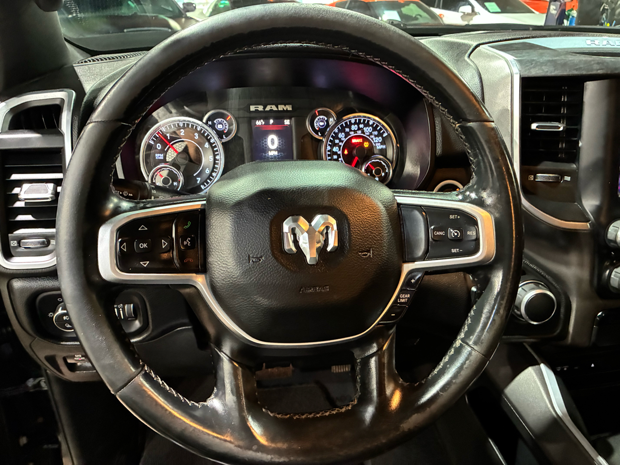 RAM 1500 Big Horn/Lone Star 4x2 Crew Cab 5'7" Box 2019