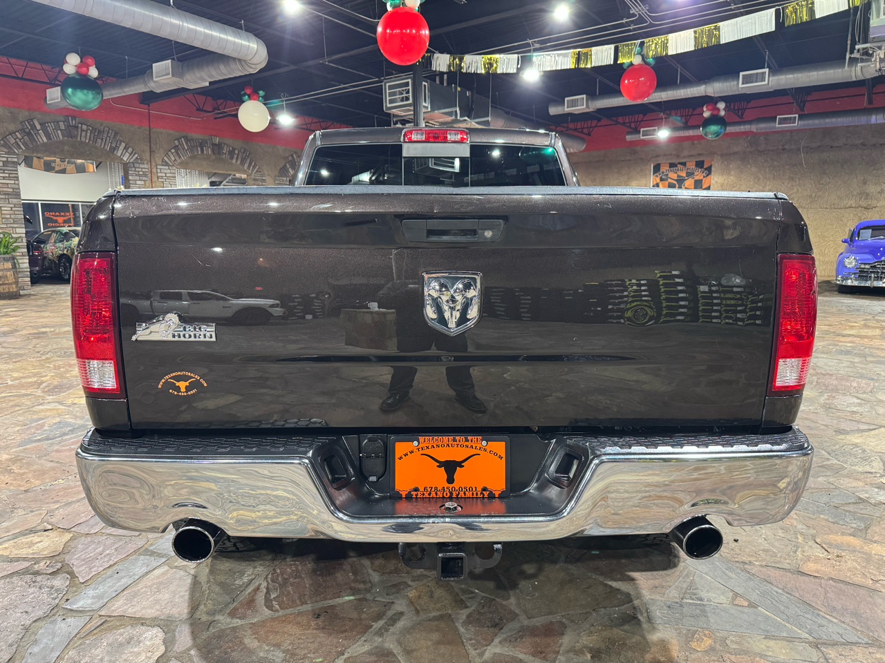 RAM 1500 2WD Quad Cab 140.5" Big Horn 2011