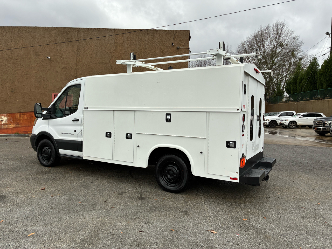 Ford Transit Cutaway T-250 138" 9000 GVWR SRW 2016