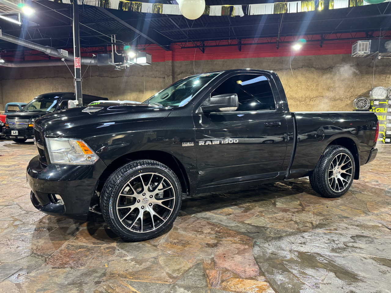 RAM 1500 2WD Reg Cab 120.5" R/T 2011