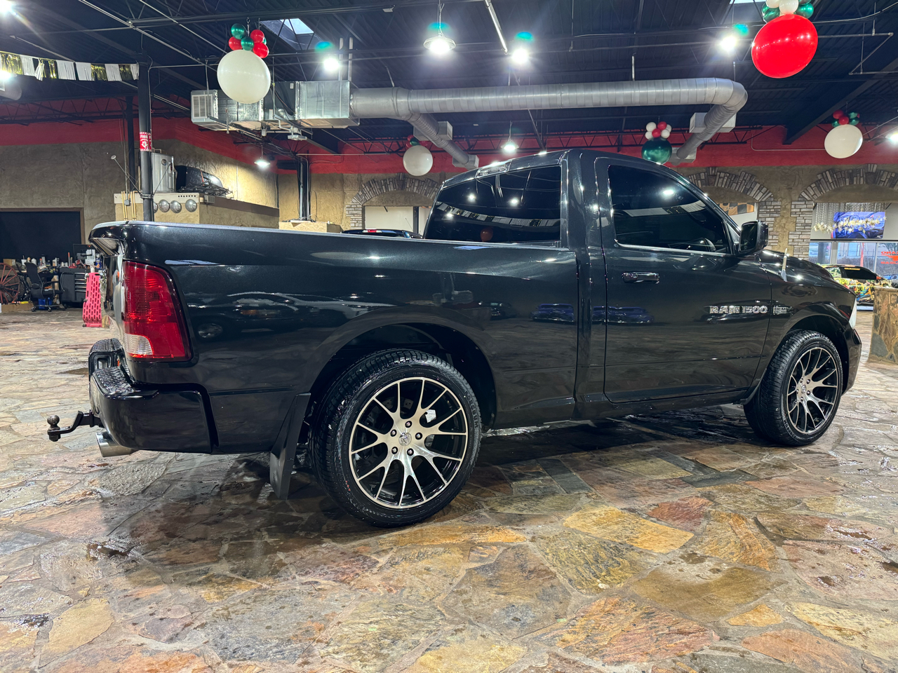 RAM 1500 2WD Reg Cab 120.5" R/T 2011