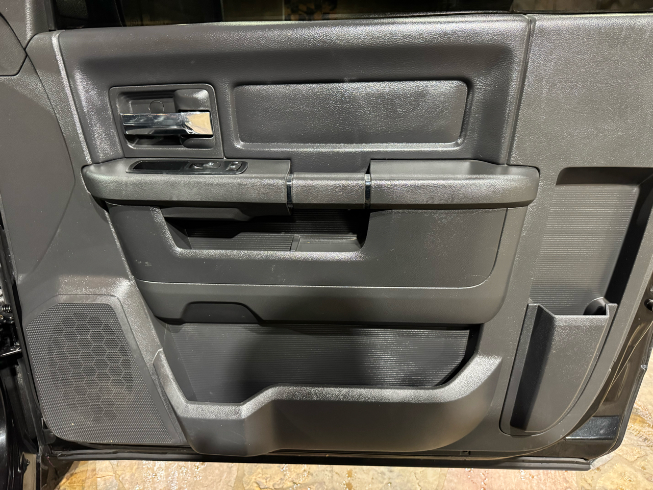 RAM 1500 2WD Reg Cab 120.5" R/T 2011