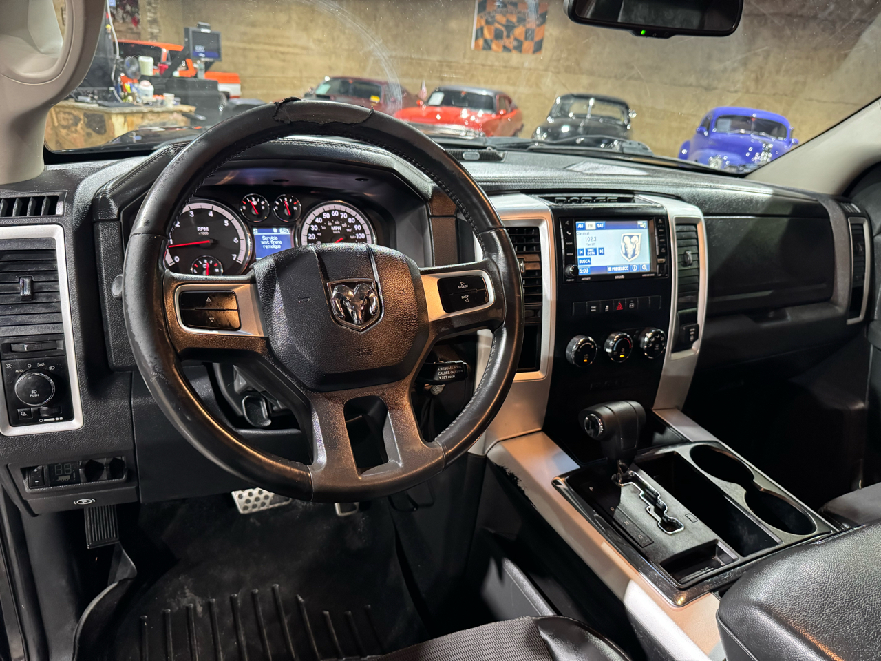 RAM 1500 2WD Reg Cab 120.5" R/T 2011