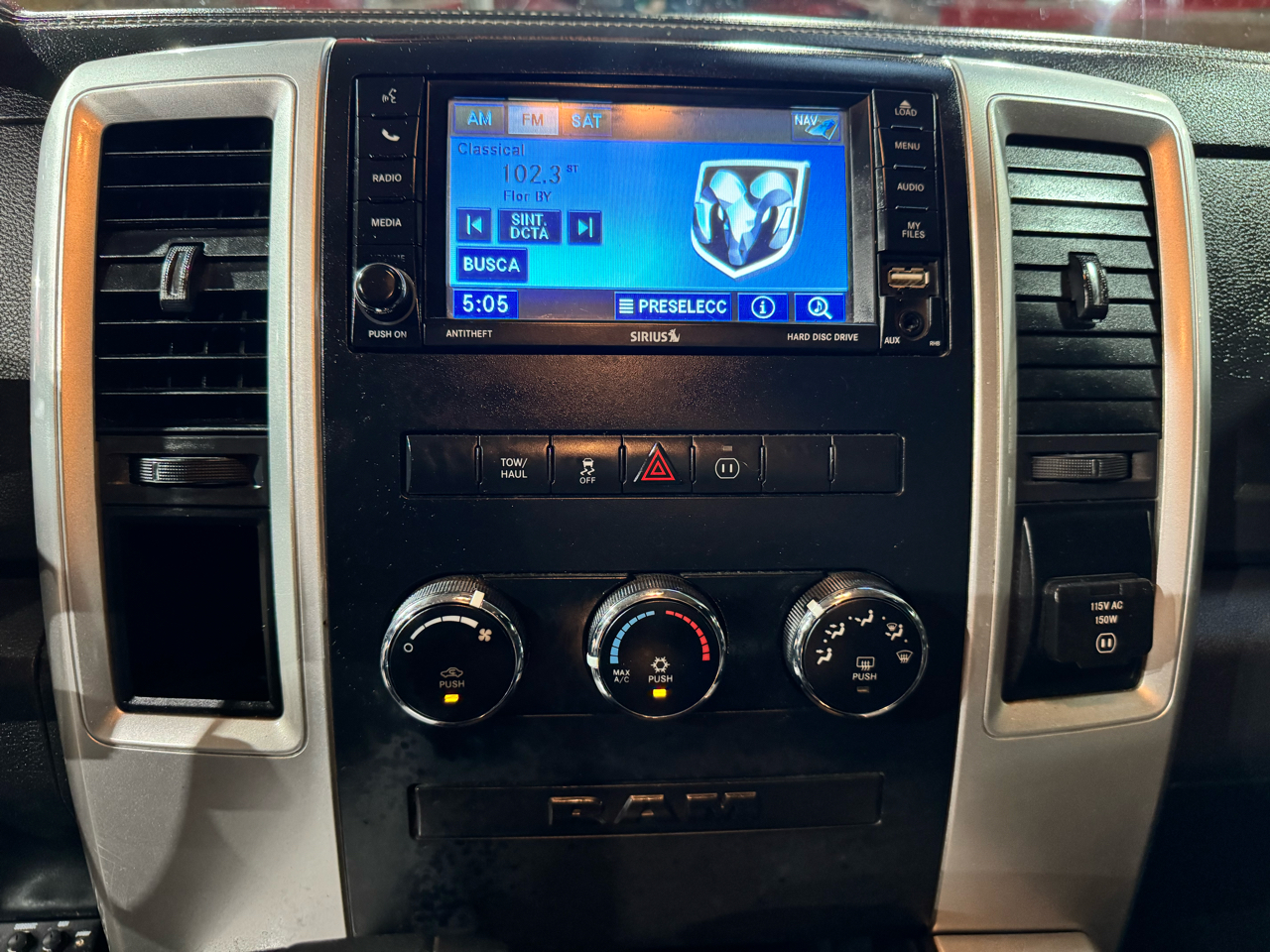 RAM 1500 2WD Reg Cab 120.5" R/T 2011