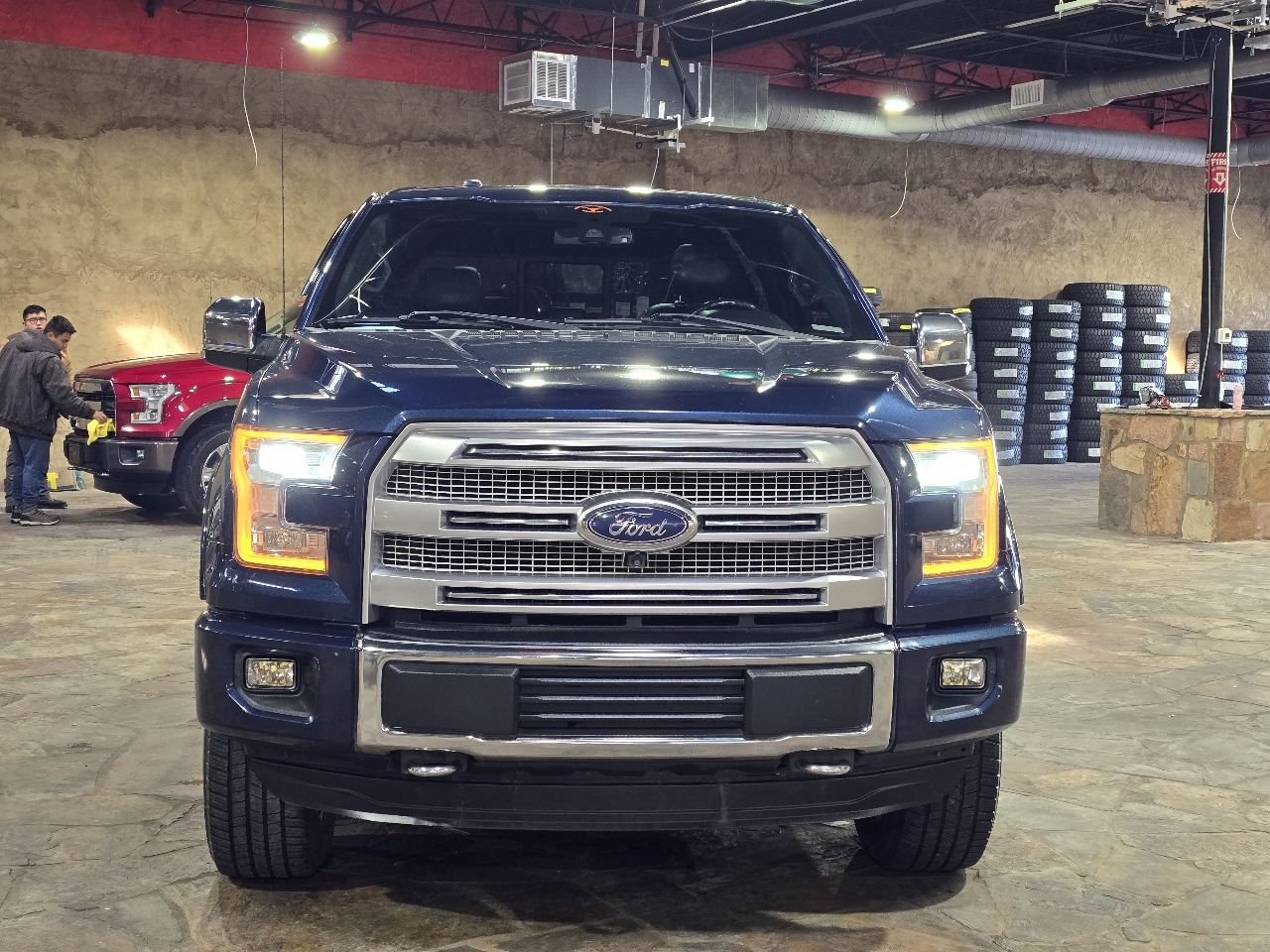 Ford F-150 4WD SuperCrew 145" Platinum 2015