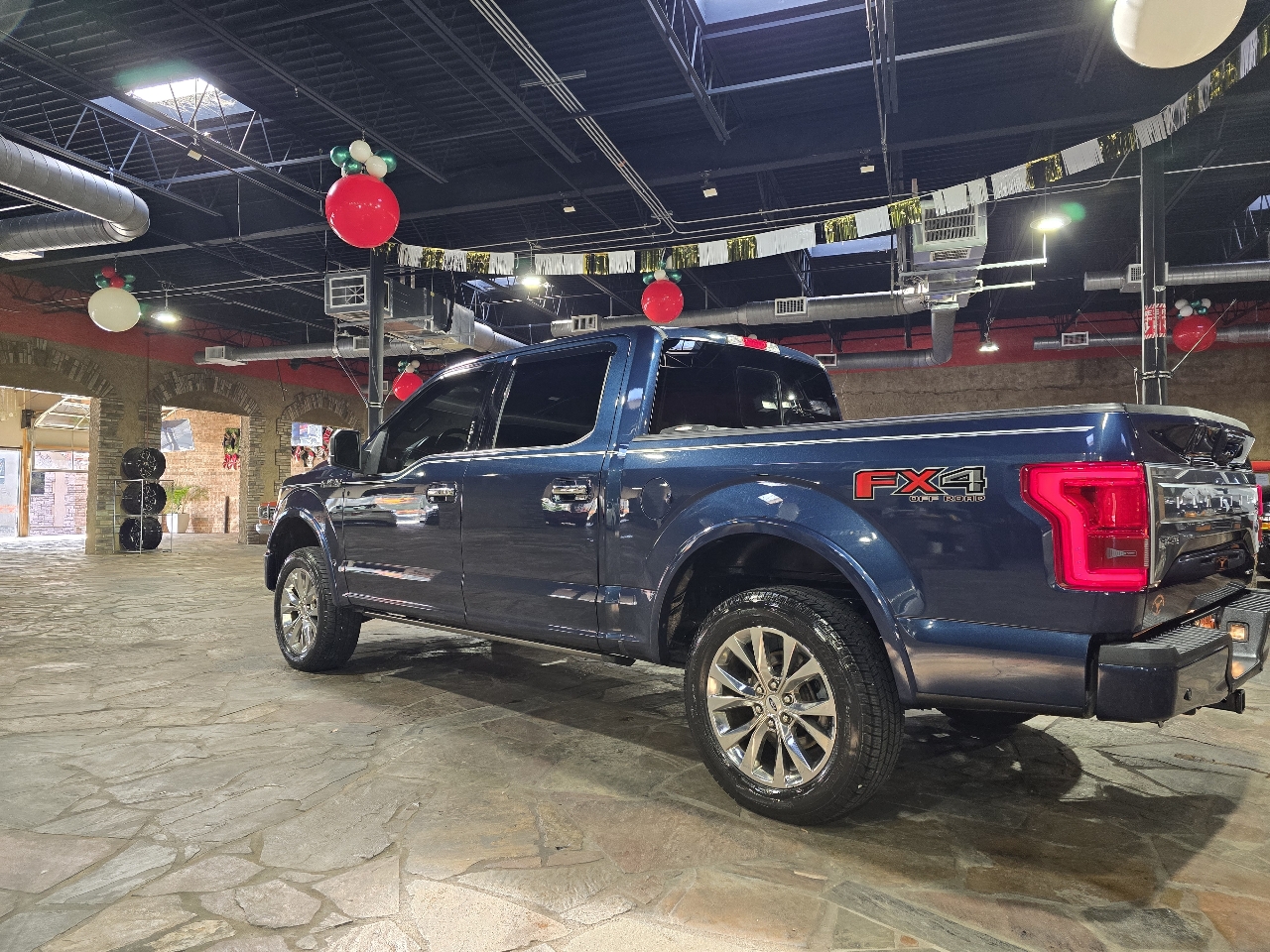 Ford F-150 4WD SuperCrew 145" Platinum 2015