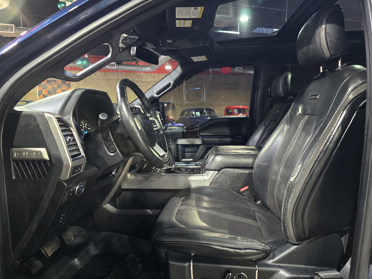 Ford F-150 4WD SuperCrew 145" Platinum 2015