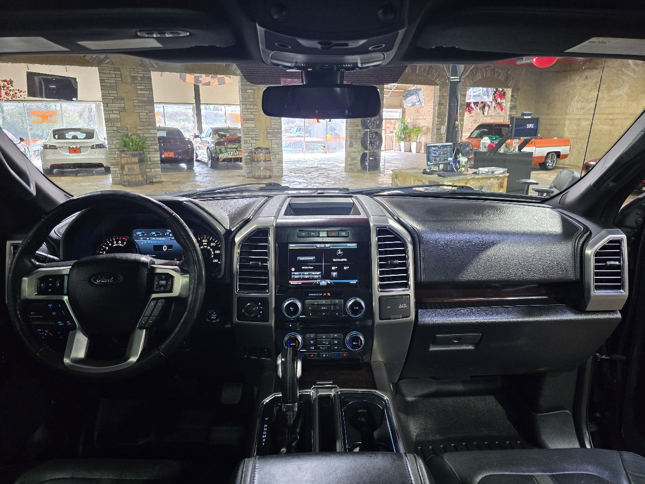 Ford F-150 4WD SuperCrew 145" Platinum 2015