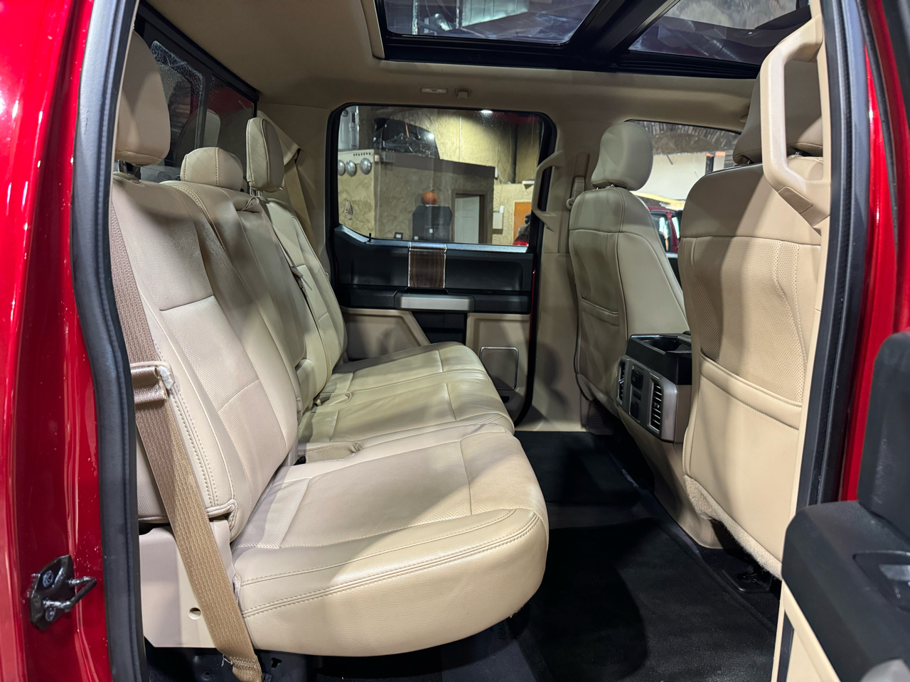 Ford F-150 4WD SuperCrew 145" Lariat 2016