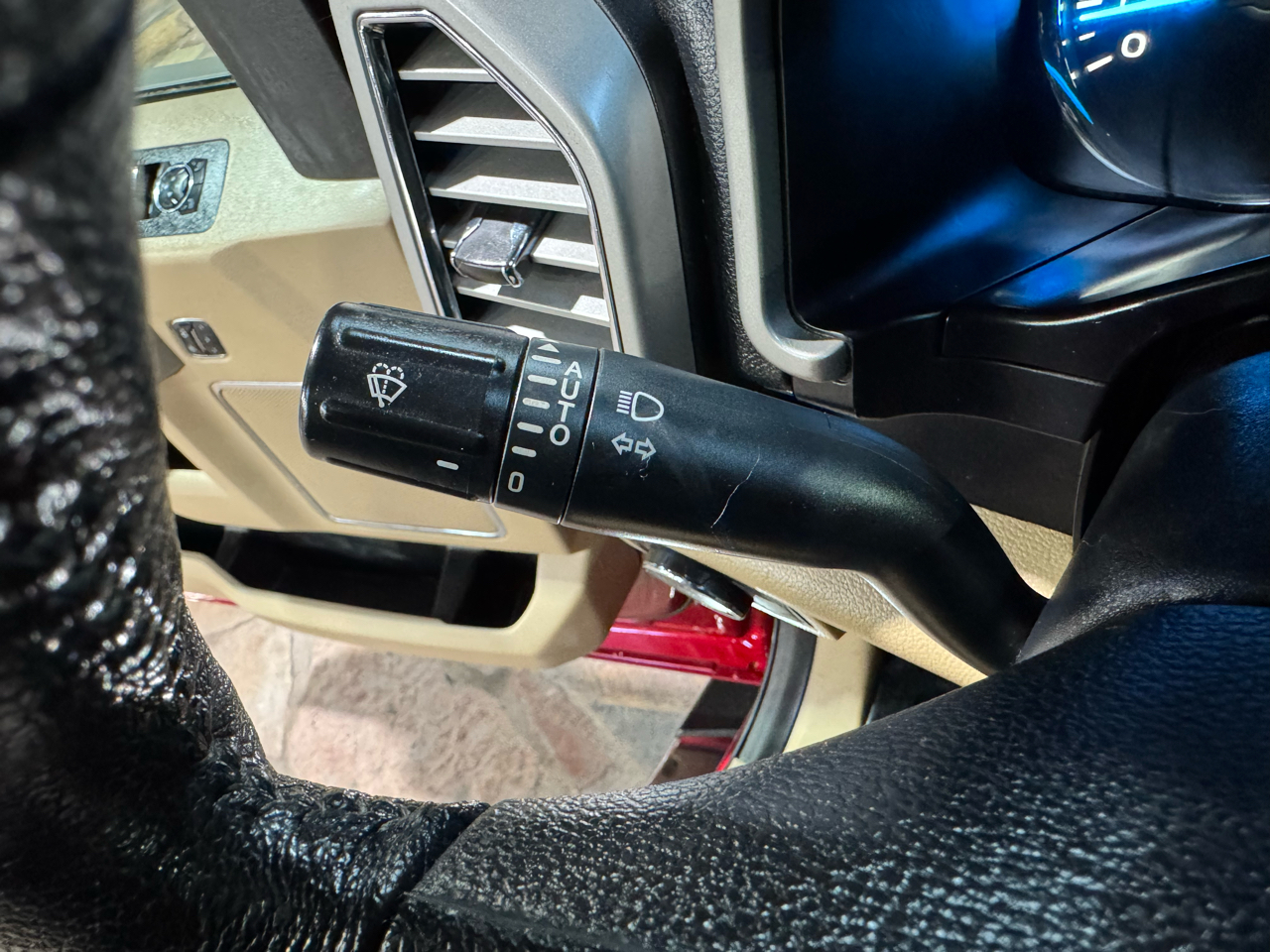 Ford F-150 4WD SuperCrew 145" Lariat 2016