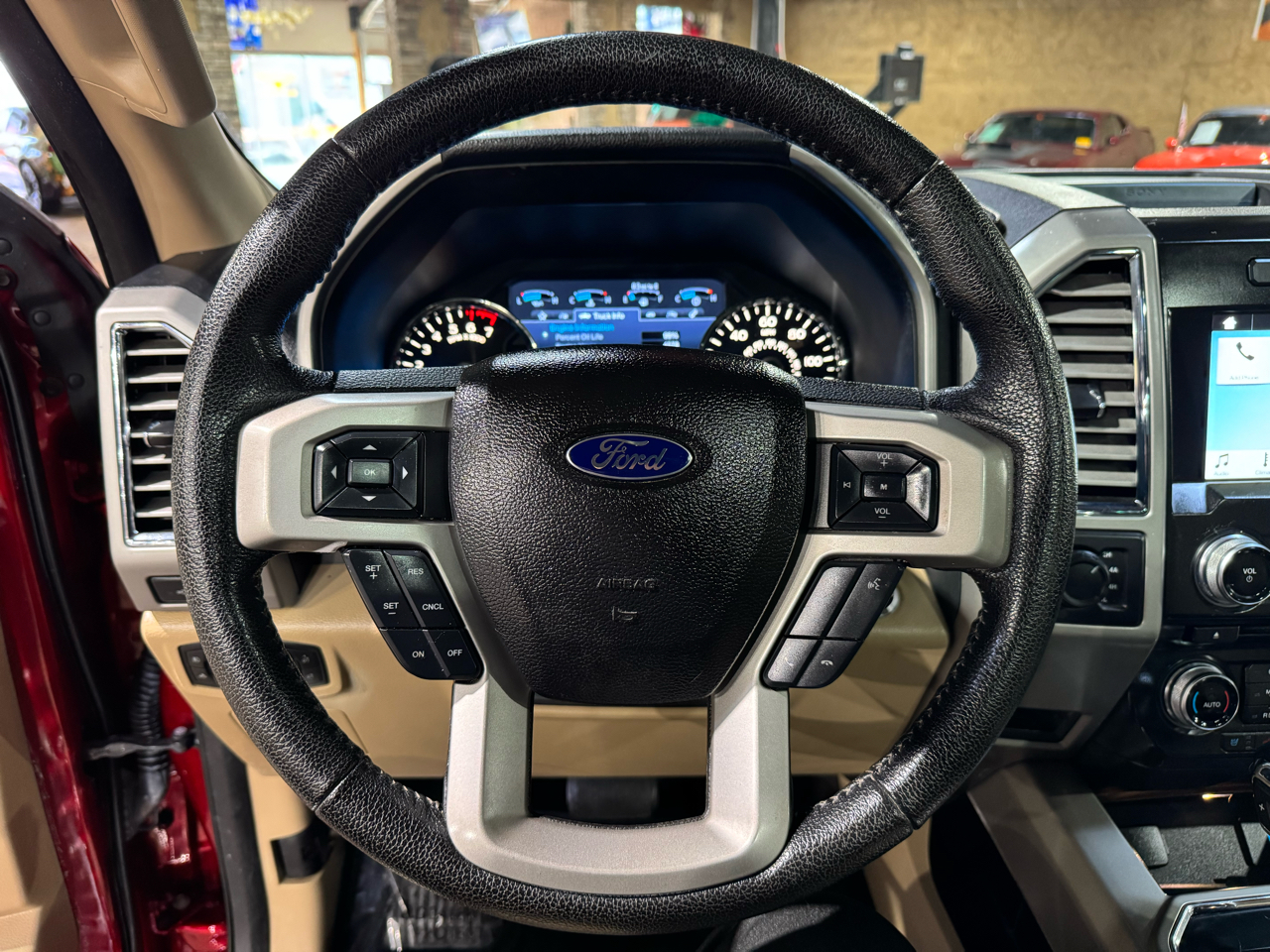 Ford F-150 4WD SuperCrew 145" Lariat 2016