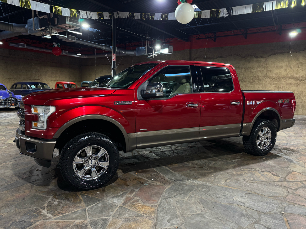 Ford F-150 4WD SuperCrew 145" Lariat 2015