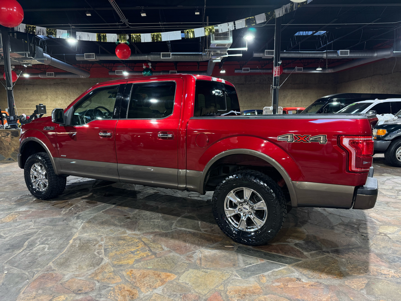 Ford F-150 4WD SuperCrew 145" Lariat 2015